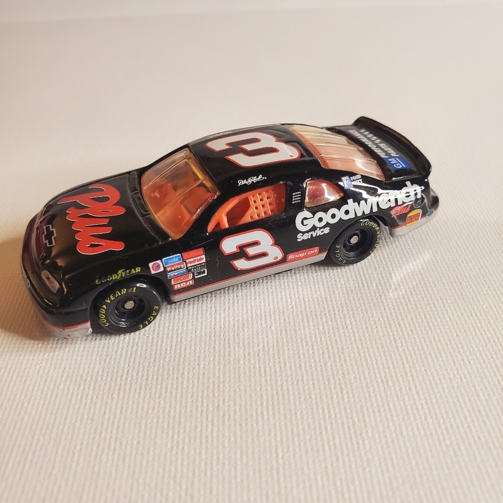 Vintage 1998- Monte Carlo Hot Wheel